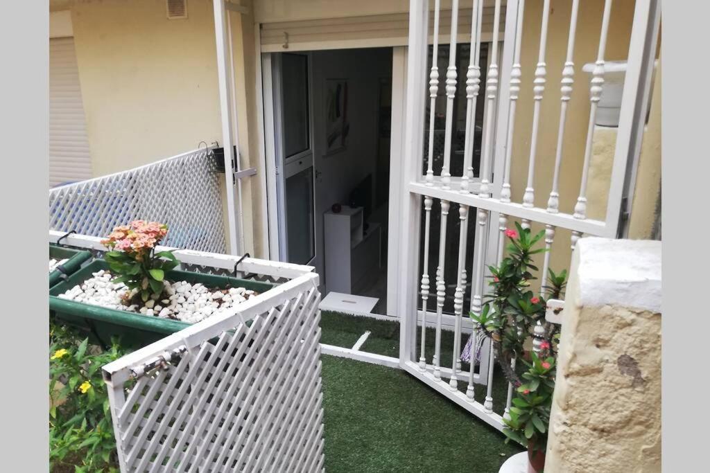 Studio Apartment La Lajilla Located At Beachfront Arguineguin Dış mekan fotoğraf
